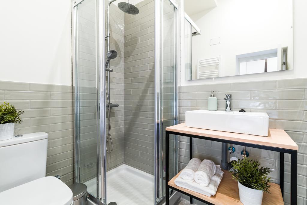 Latina I Apartment Мадрид Екстериор снимка